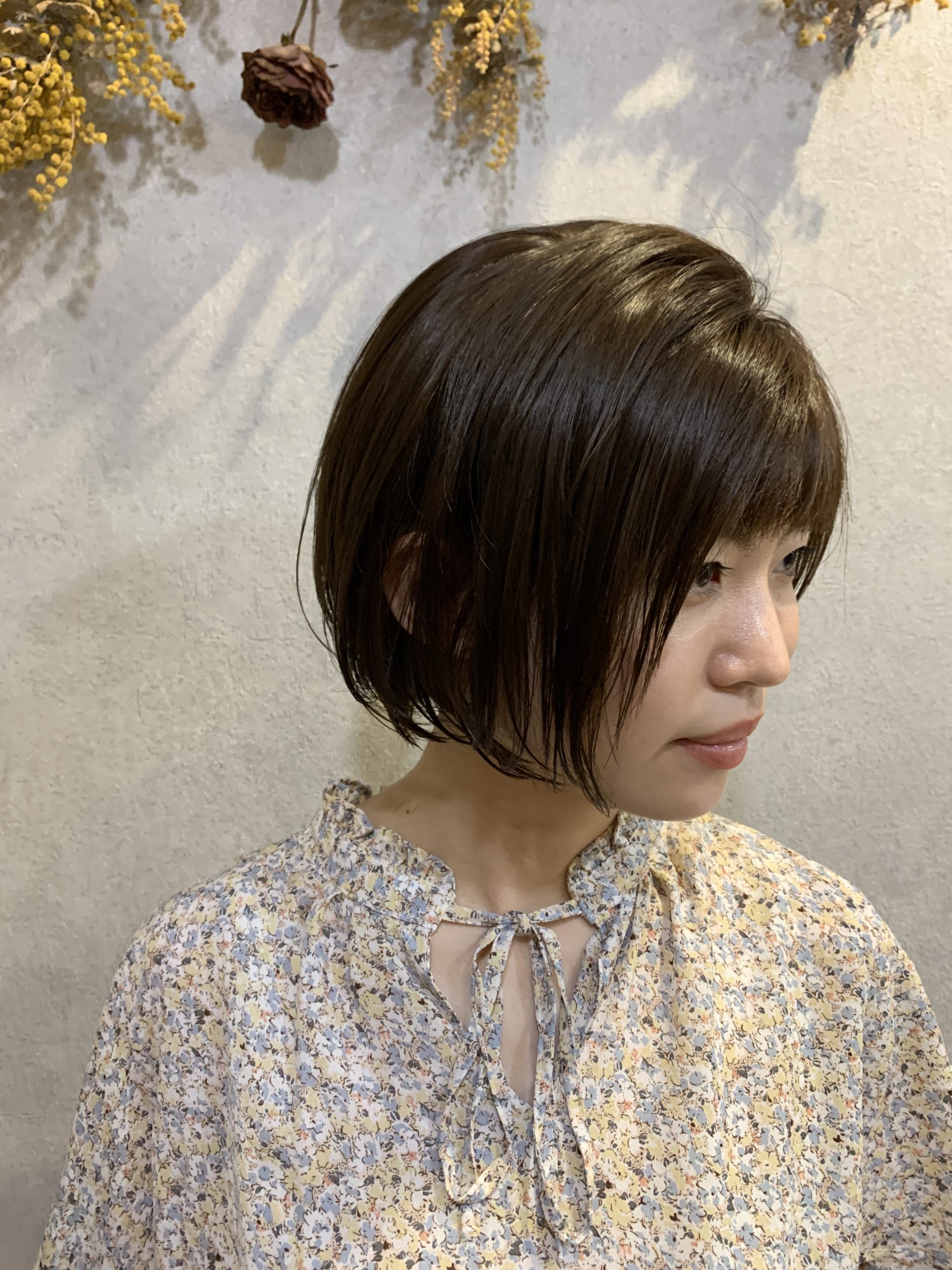 【丸みショートボブ】ショートボブに縮毛矯正 美容室 JUNE（じゅね） ヘアカタログ 【豊田市、岡崎市】髪質改善・縮毛矯正が得意なサロン